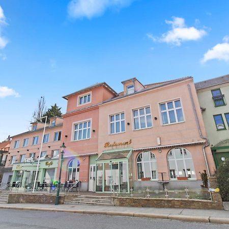 Hotel Schild Виена Екстериор снимка